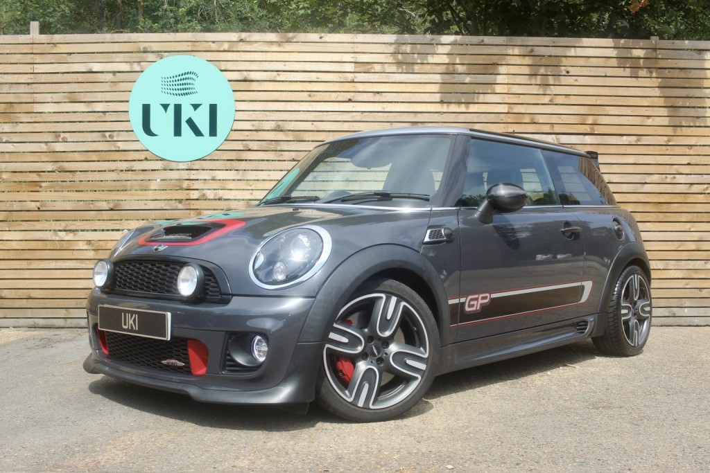 2014 MINI HATCH