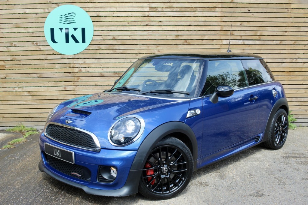 2013 MINI HATCH
